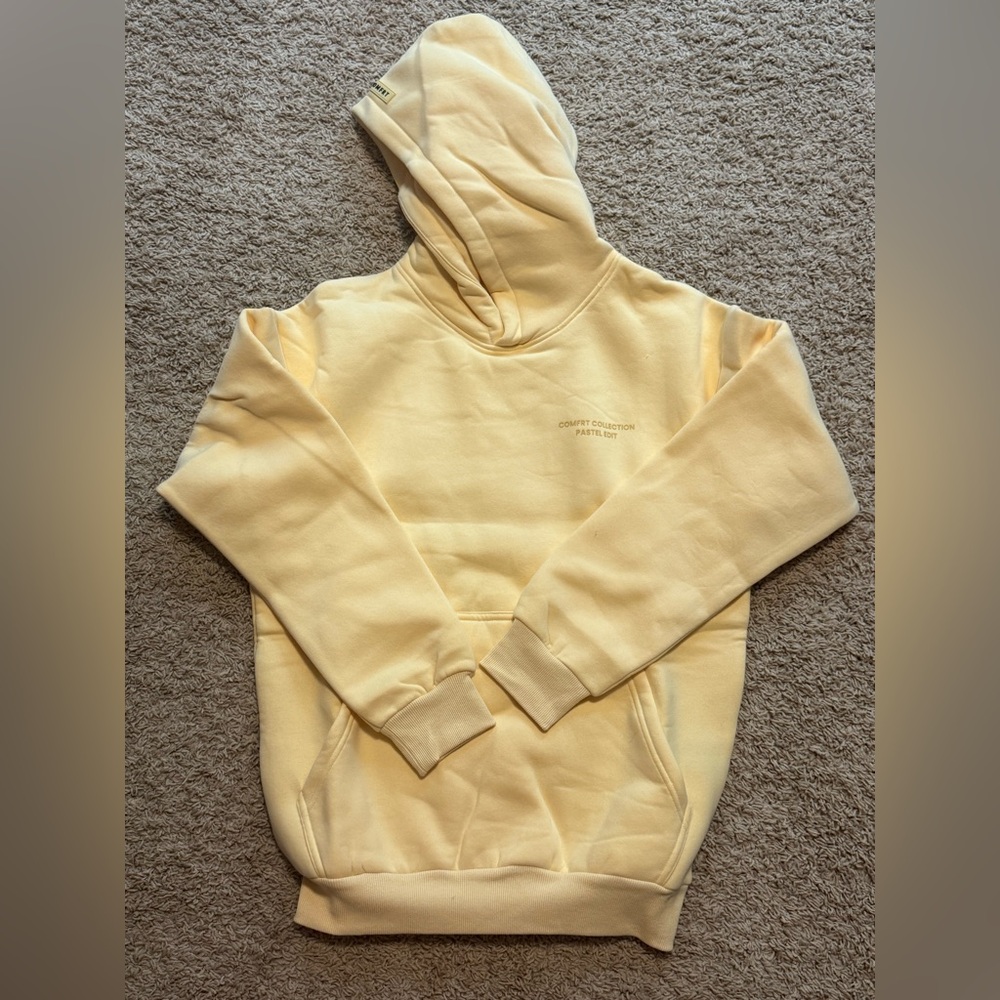 COMFRT Pastel Edit Women's Canary Hoodie size XS SOLD OUT ONLINE - Picture 3 of 3